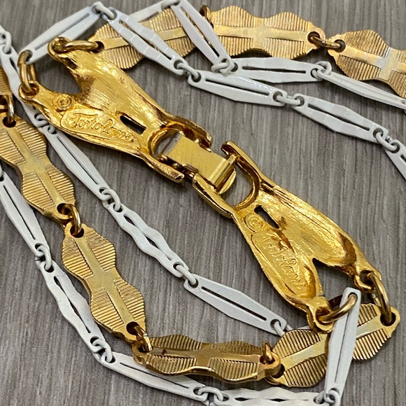 3/22 Vintage Tortolani Gold & White Layered Necklace - Picture 3 of 8